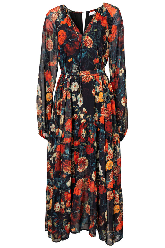 Introducing the Imogen Dress in Moody Floral by Ivy City Co—a gorgeous floral maxi dress featuring long sleeves and an ankle-length silhouette. The rich dark base is accented with bold red, orange, and cream florals, creating a striking contrast. Designed with a V-neckline and gently gathered waist for a flattering fit, this maternity-friendly style offers effortless elegance at every stage.