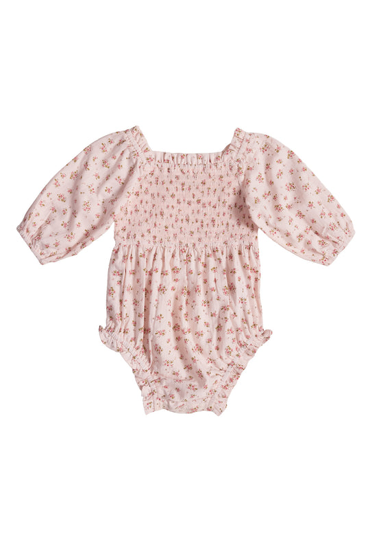 Dress your little one in Ivy City Co’s Baby Madeline Romper in Pink, featuring long sleeves, a square neckline, smocked bodice, and ruffled legs. The muted pink and brown floral print makes it perfect for an Easter outfit.