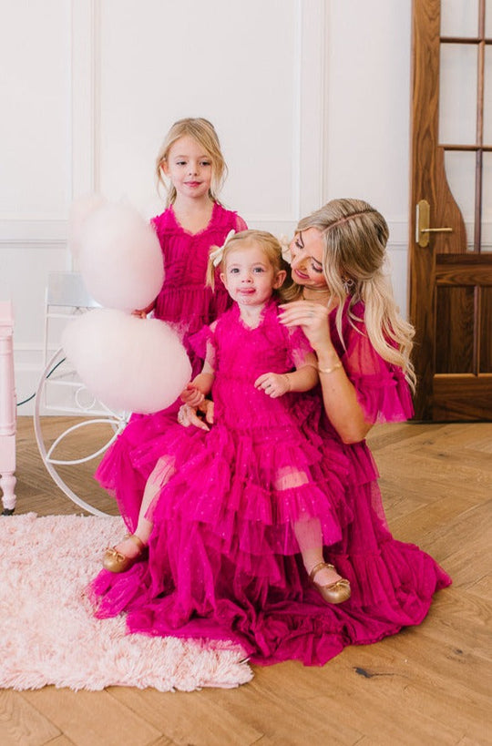 Mini Whimsical Dress with Sweetheart-Neck in Fuchsia