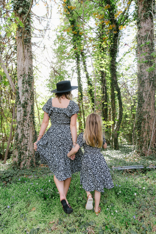 Rae Dress in Black Daisy